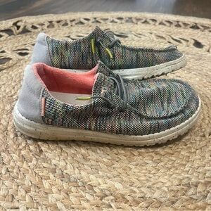 Hey Dude Wendy Sox Peacock Pink Women SIze 7 Lightweight Slip On Shoes